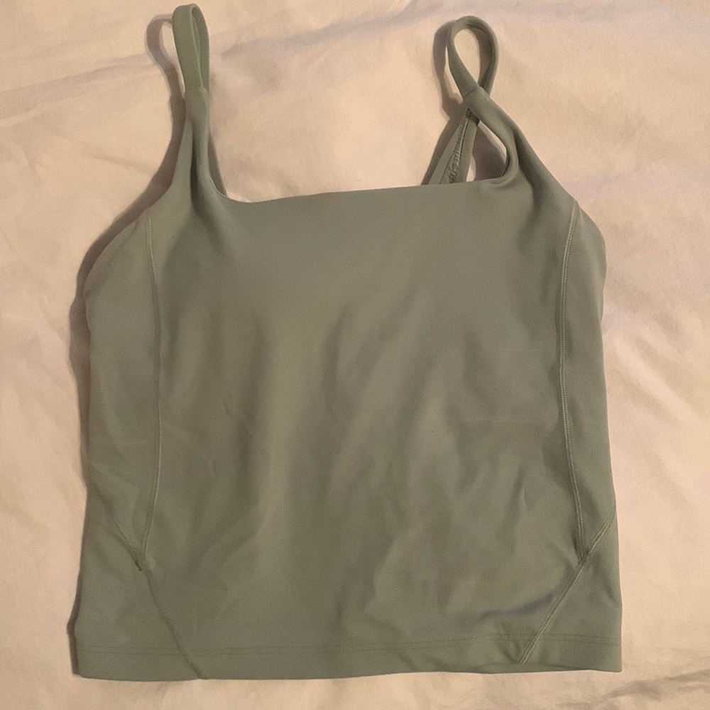 Lululemon top